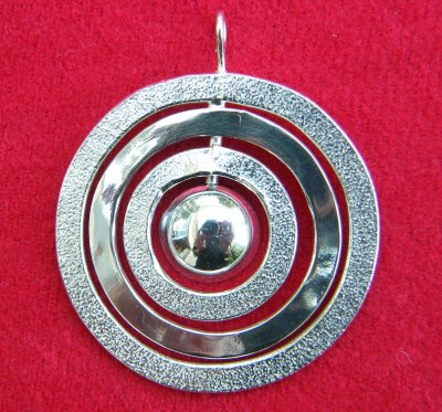 Concentric rings pendant