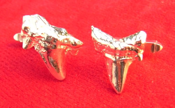 Shark's teeth cufflinks