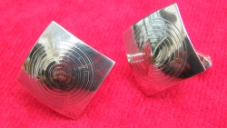 Labyrinth cufflinks - domed