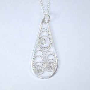 Silver filigree pendant