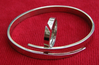 Vindolanda ring (with  matching bracelet)