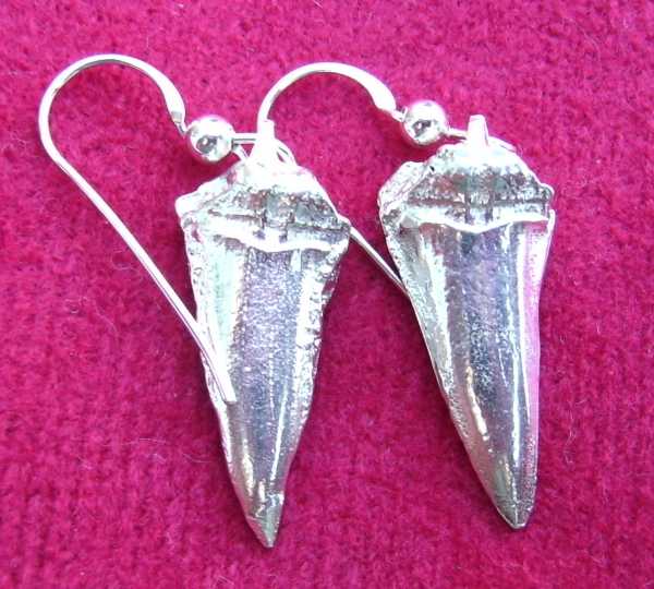 Sharks' teeth earrings